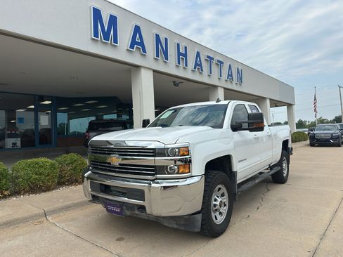 Used 2018 Chevrolet Silverado 2500 LT AWD/4WD image 22