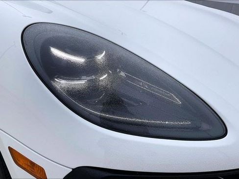 Used 2024 Porsche Macan image 34