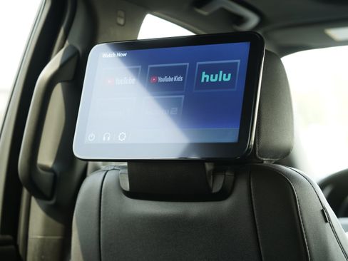 Used 2023 Chevrolet Tahoe LT w/ LT Signature Plus Package AWD/4WD image 10