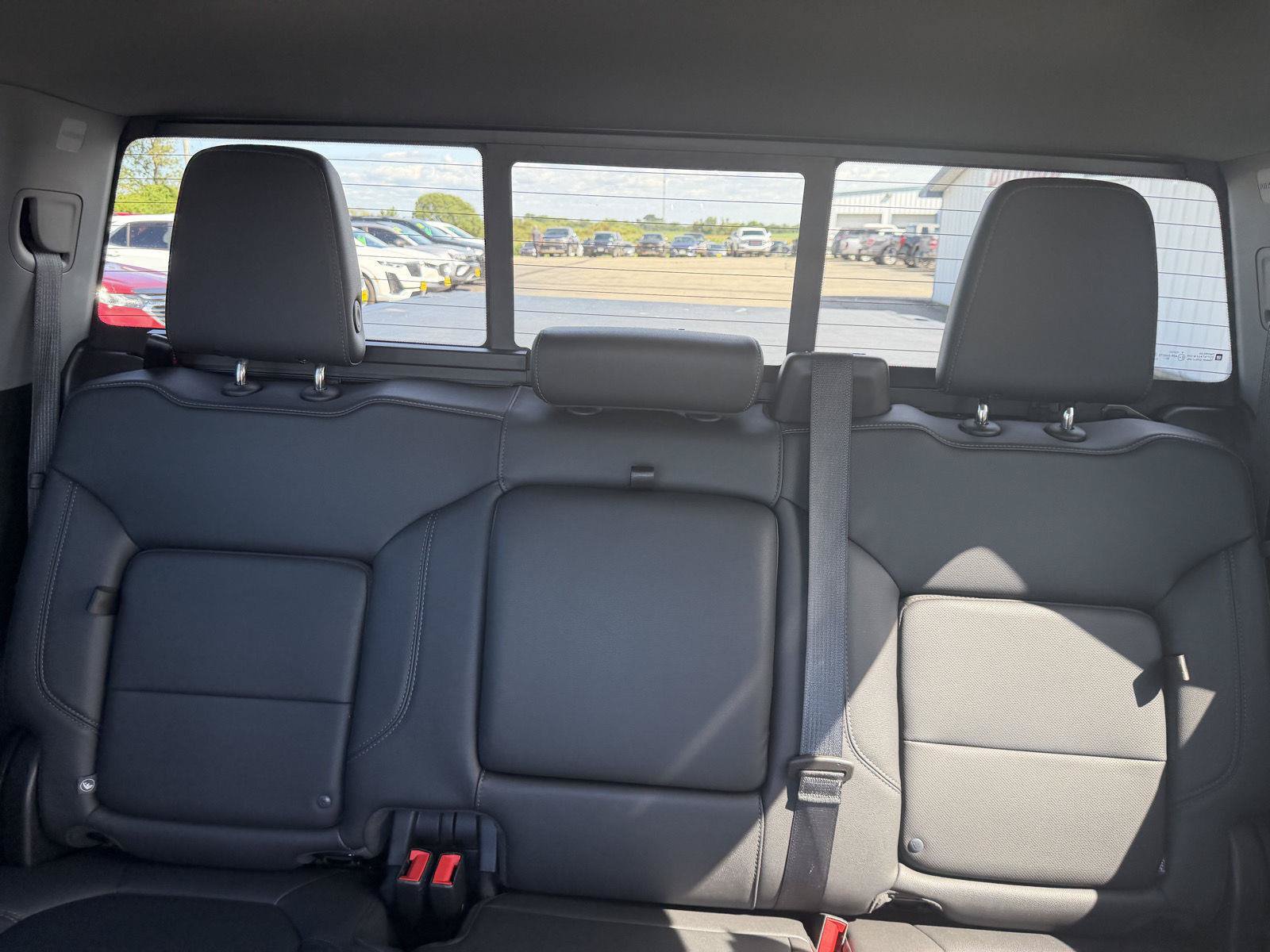 Used 2021 GMC Sierra 1500 SLT w/ Technology Package AWD/4WD image 24
