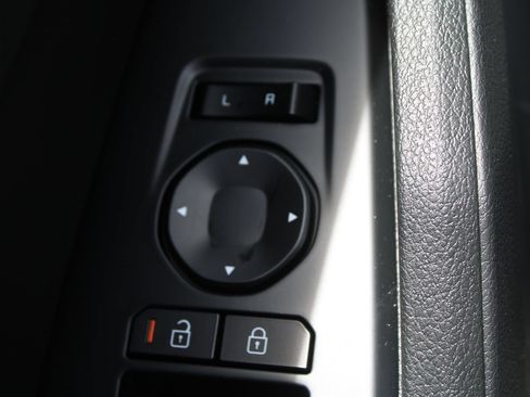 New 2026 Kia Sportage EX FWD image 21