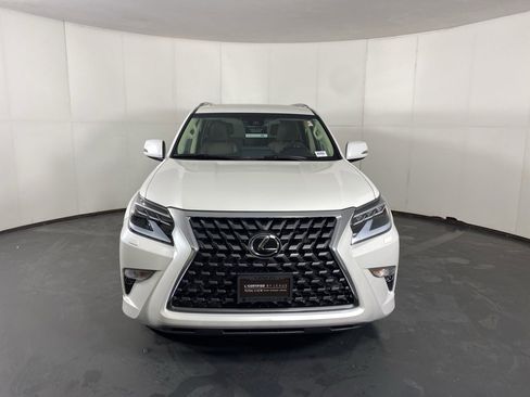 Certified 2023 Lexus GX 460 Premium w/ Premium Package image 5