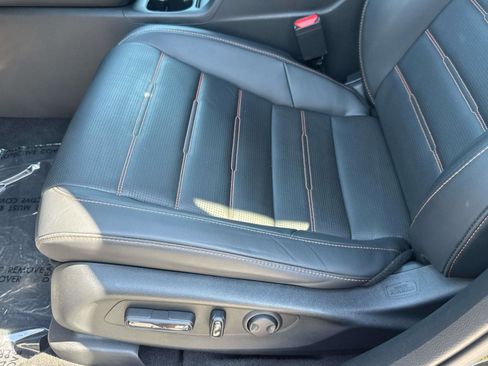 Used 2023 Honda CR-V Sport Touring image 17