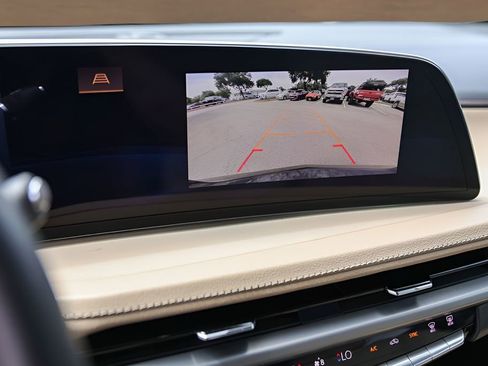 Certified 2024 Cadillac XT4 Luxury FWD image 15