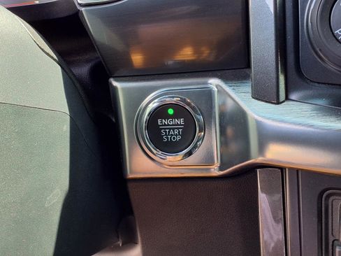 Used 2022 Ford F150 Lariat image 18