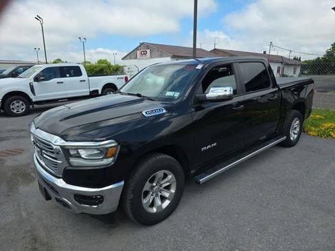Used 2023 RAM 1500 Laramie AWD/4WD image 1