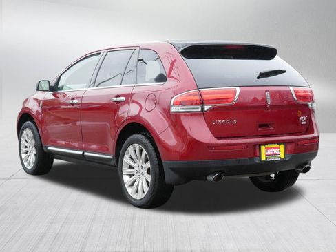 Used 2015 Lincoln MKX AWD w/ Equipment Group 102A image 5