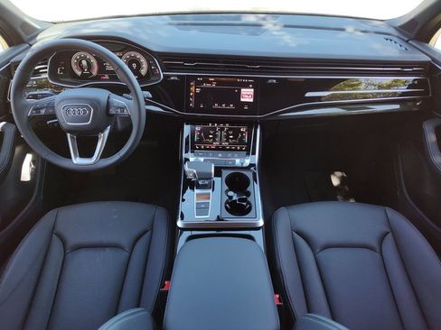 Used 2025 Audi Q7 3.0T Premium Plus w/ Premium Plus Package AWD/4WD image 31