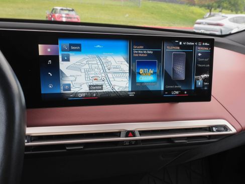 Certified 2023 BMW iX xDrive50 w/ Sport Package AWD/4WD image 19