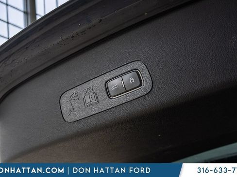 Used 2023 Lincoln Aviator Reserve w/ Equipment Group 201A AWD/4WD image 35