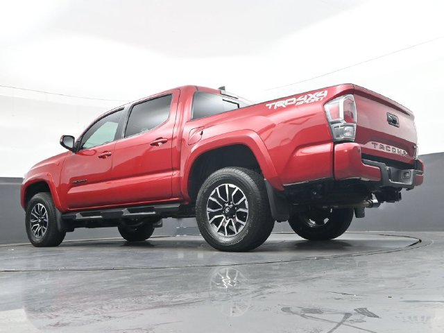 Used 2022 Toyota Tacoma TRD Sport AWD/4WD image 35