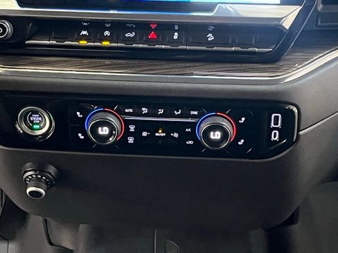 Used 2023 Chevrolet Silverado 1500 RST image 23