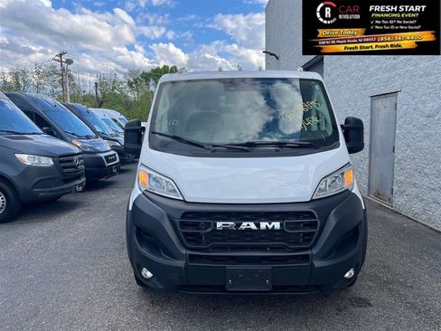 Used 2025 RAM ProMaster 2500 w/ Convenience Group FWD image 2