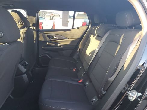 New 2026 Chevrolet Equinox EV LT image 25