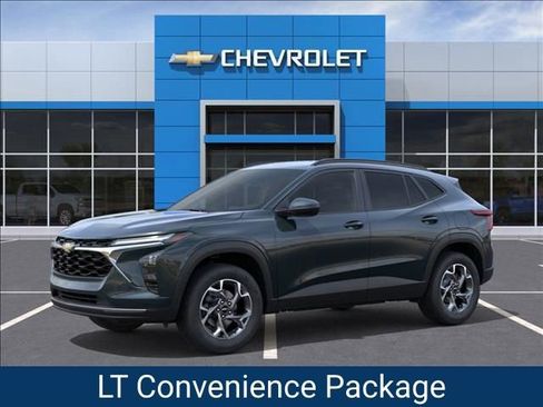 New 2026 Chevrolet Trax LT w/ Driver Confidence Package image 2