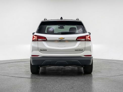Used 2025 Chevrolet Equinox LT FWD image 7