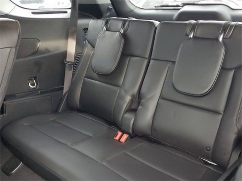 Certified 2024 Ford Explorer XLT w/ Equipment Group 202A image 29