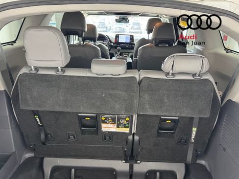 Used 2021 Toyota Sienna Limited FWD image 14