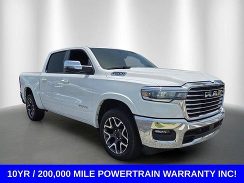 Used 2025 RAM 1500 Laramie AWD/4WD image 7