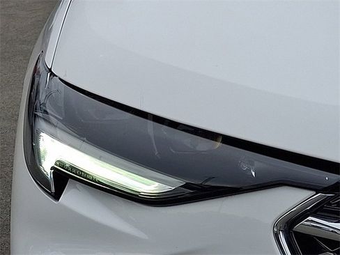 Used 2021 Buick Envision Avenir w/ Technology Package II image 9