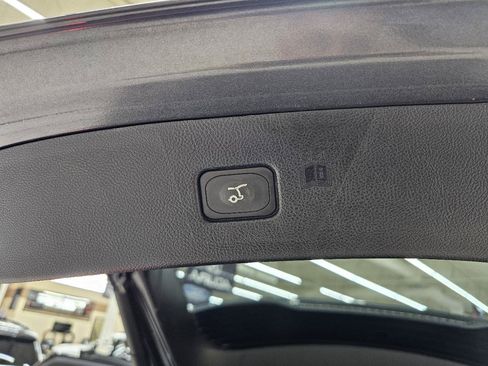 Used 2015 Ford Edge Titanium w/ Equipment Group 302A FWD image 14