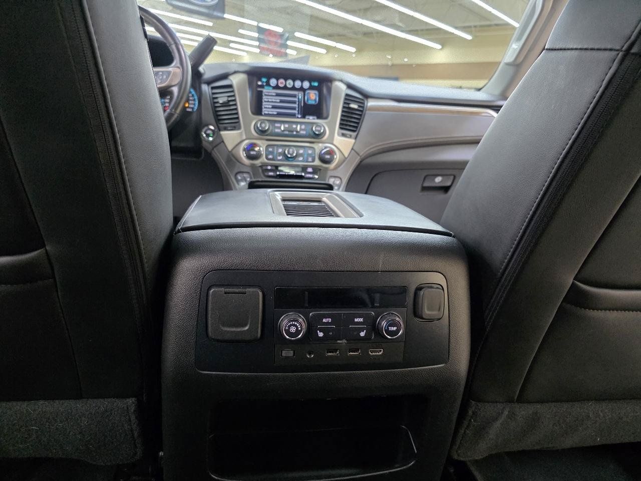 Used 2019 GMC Yukon Denali w/ Open Road Package AWD/4WD image 28