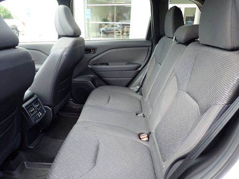 Used 2025 Subaru Forester Premium w/ Convenience Package #1 AWD/4WD image 16