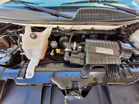 Used 2014 Chevrolet Express 2500 image 9