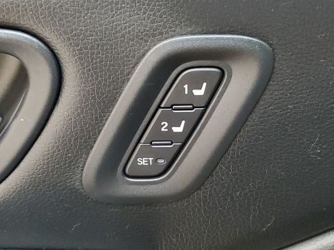 Certified 2024 Honda Pilot EX-L image 17