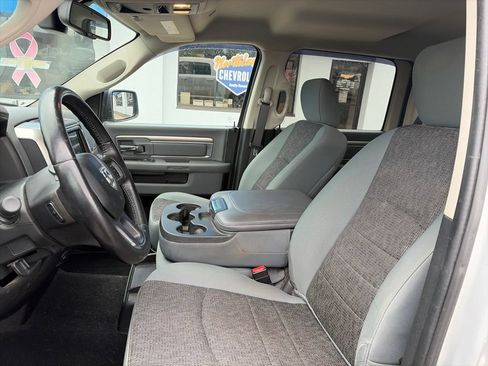Used 2019 RAM 1500 Big Horn AWD/4WD image 15