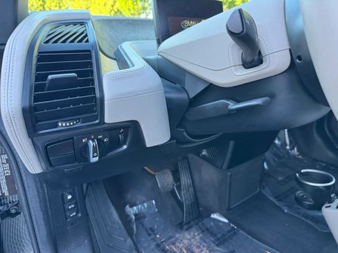 Used 2014 BMW i3 w/ Range Extender RWD image 29