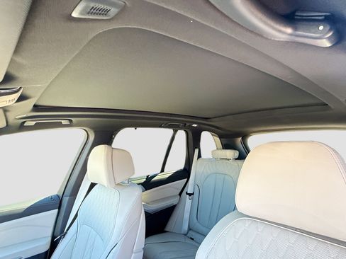 New 2026 BMW X5 xDrive50e w/ Executive Package image 28