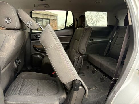 Used 2018 GMC Acadia SLE image 47