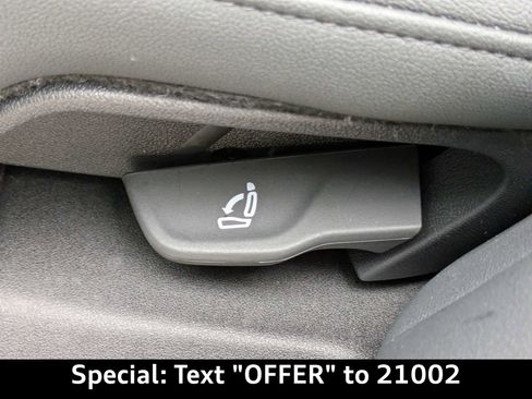 Certified 2025 Audi Q5 Premium Plus w/ Premium Plus AWD/4WD image 18