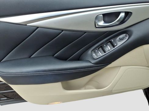 Used 2020 INFINITI Q50 Luxe w/ Essential Package (3.0T Luxe) image 19