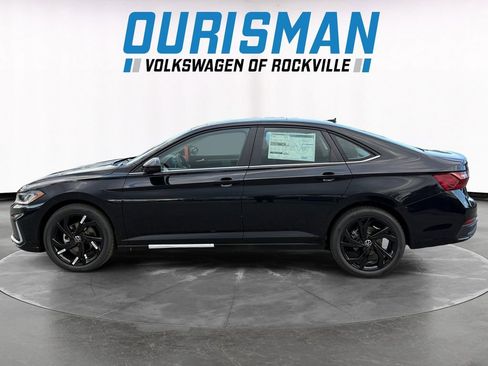 New 2026 Volkswagen Jetta SE image 3