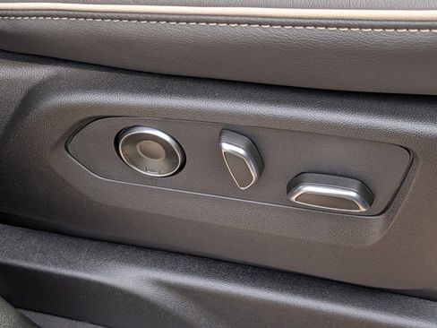 New 2026 Cadillac Escalade Luxury image 33