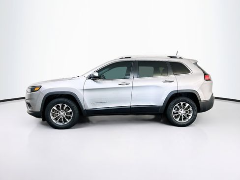Used 2019 Jeep Cherokee Latitude Plus AWD/4WD image 4