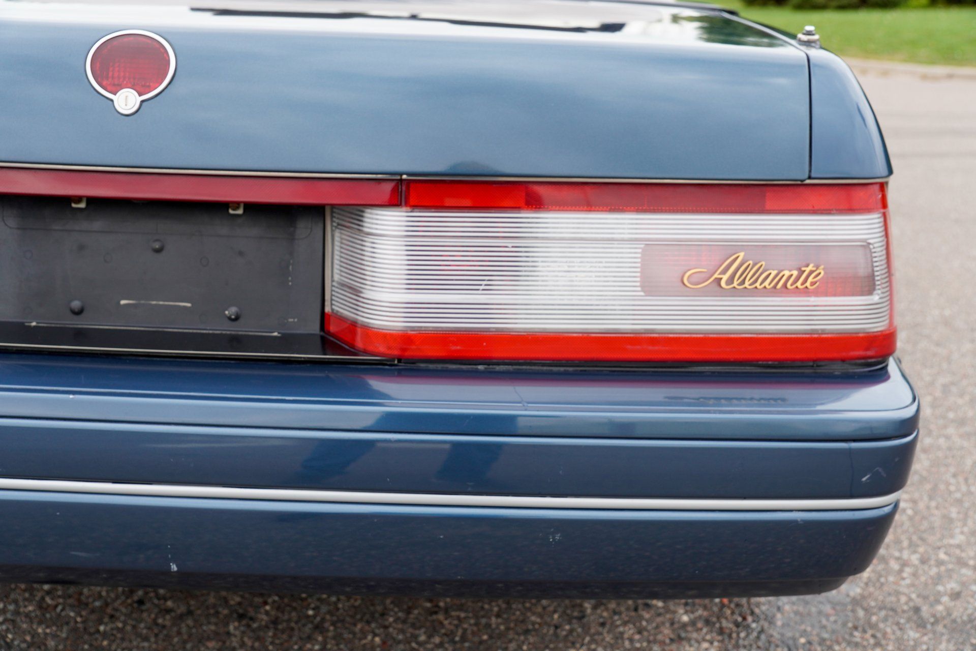 Used 1993 Cadillac Allante FWD image 40