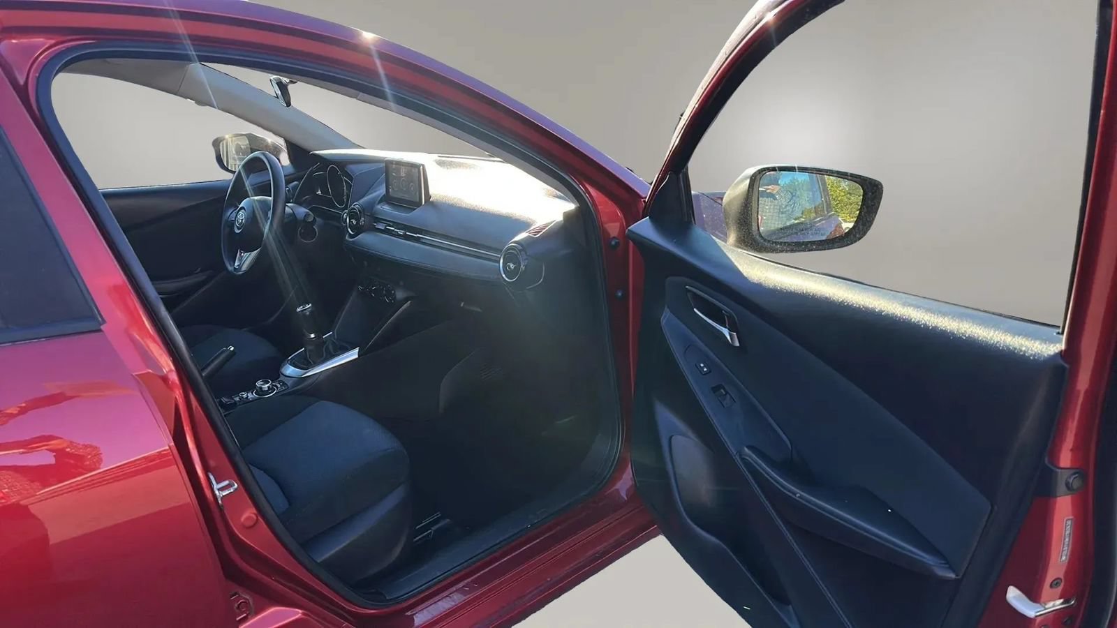 Used 2017 Toyota Yaris iA FWD image 31