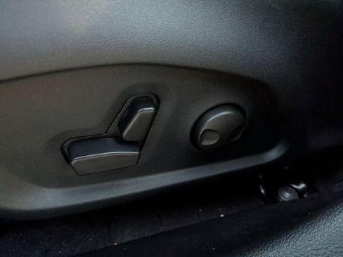 New 2026 Jeep Compass Limited w/ Sun, Sound & Navigation Group image 8