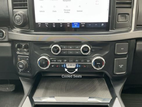 Used 2024 Ford F350 Platinum image 18