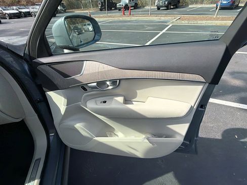 Certified 2023 Volvo XC90 B5 Plus image 20