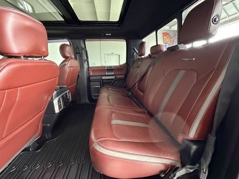 Used 2019 Ford F150 Platinum w/ Equipment Group 701A Luxury AWD/4WD image 20