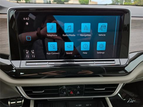 New 2026 Volkswagen Atlas SEL Premium R-Line AWD/4WD image 18