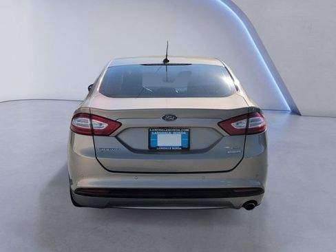 Used 2015 Ford Fusion SE w/ Equipment Group 202A FWD image 8