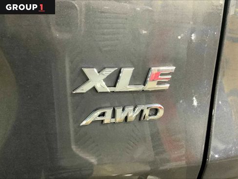 Used 2025 Toyota RAV4 XLE image 10