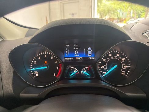 Used 2019 Ford Escape SEL FWD image 32