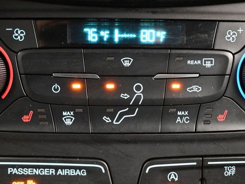 Used 2017 Ford Escape Titanium image 14