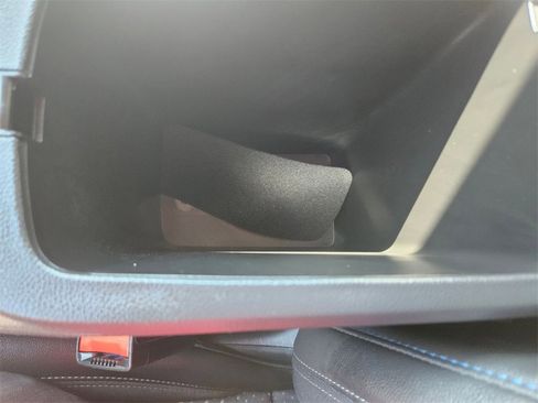 Used 2025 Chevrolet Trax LT w/ LT Convenience Package image 27